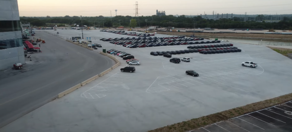 特斯拉得克萨斯工厂 Model Y 周产量已接近 1000