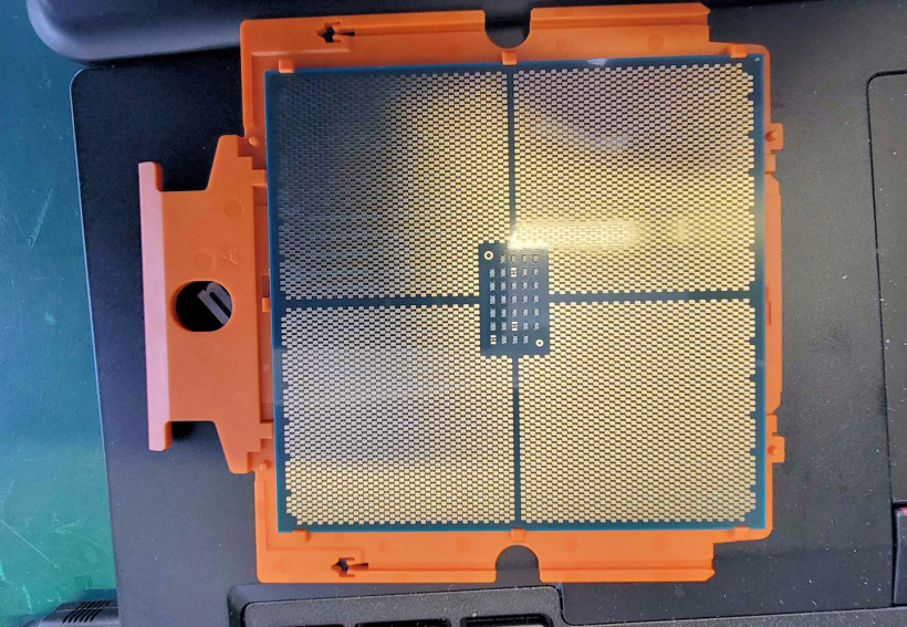 AMD 霄龙 EPYC 9004 系列处理器外观曝光