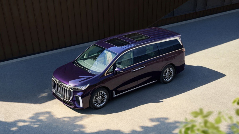 岚图梦想家电动豪华旗舰 MPV 正式开启交付,单日获 600