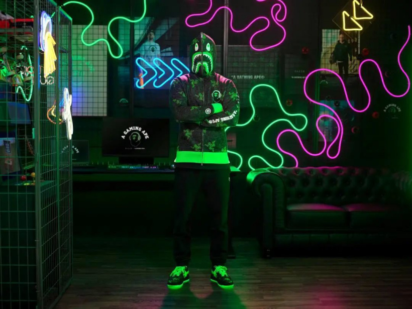 雷蛇推出 RAZER × BAPE 联名 T 恤 / 短裤/