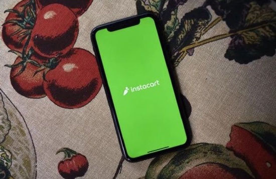 美国生鲜电商 Instacart 风光不再:估值大幅下调,削