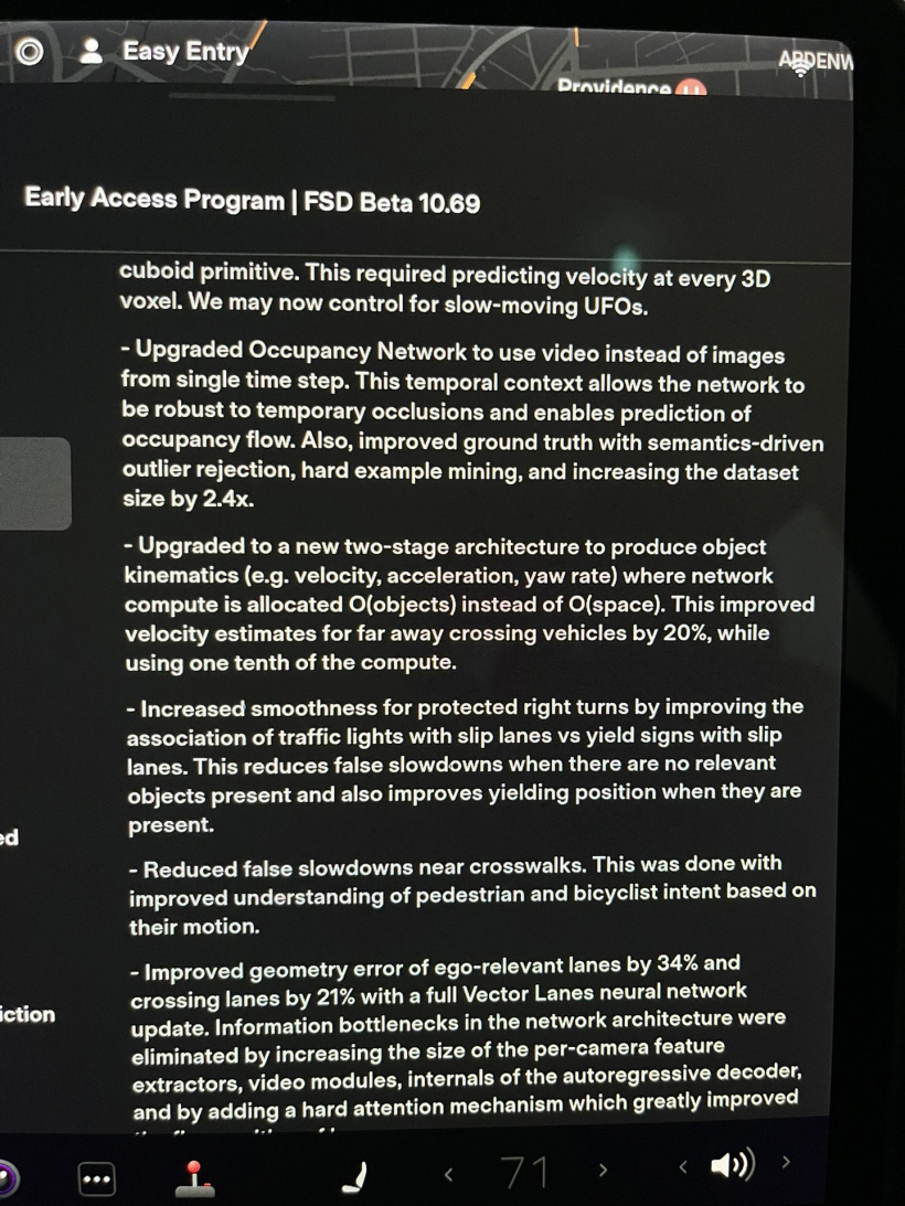 特斯拉发布 FSD Beta v 10