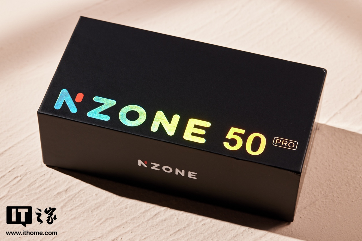 【IT之家开箱】NZONE 50 Pro 图赏,黑夜给了它三