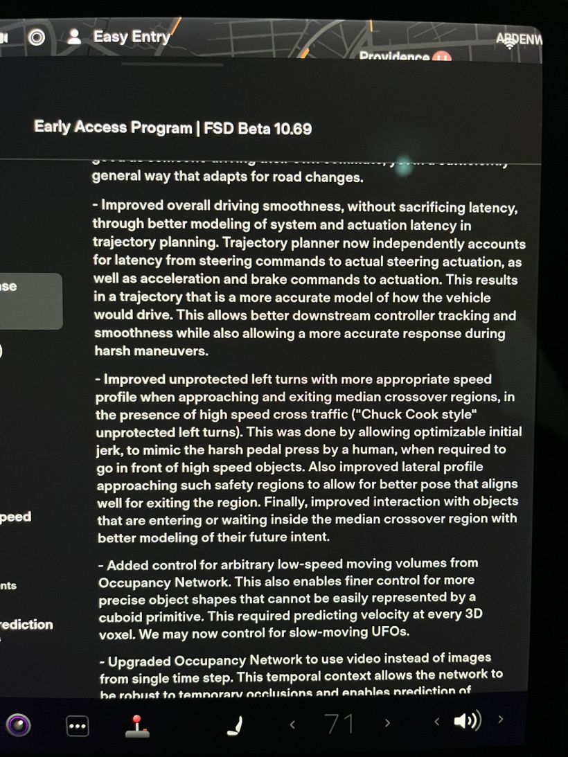 特斯拉发布 FSD Beta v 10