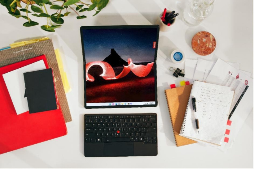 联想新款 Thinkpad X1 Fold 折叠屏笔记本外观