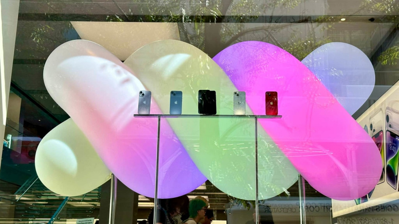 苹果 Apple Store 零售店采用新的 iPhone