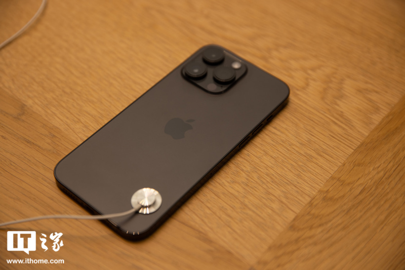 【IT之家现场】iPhone 14 系列新机图赏:得真传紫、