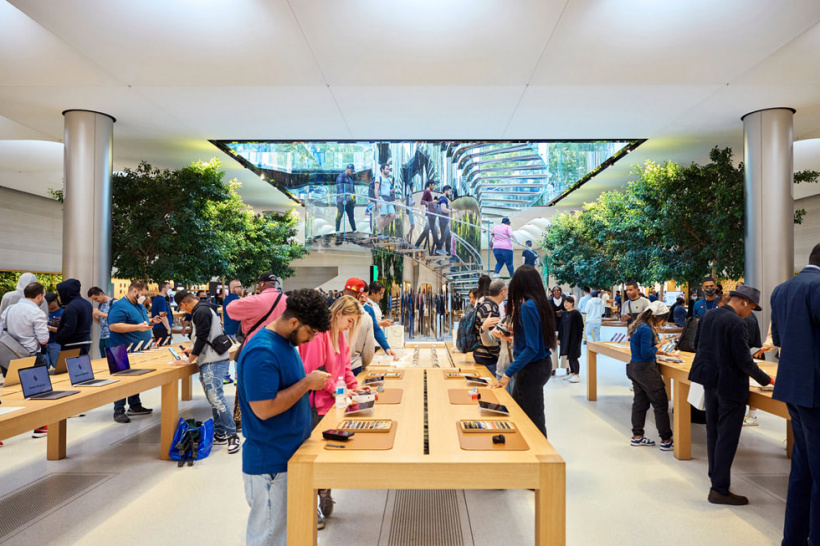 iPhone 14 Pro 热销,苹果公布首日全球发售场景