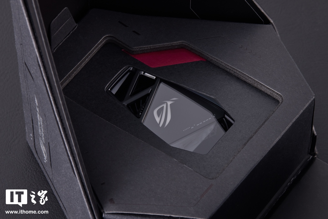 【IT之家评测室】腾讯 ROG 游戏手机 6 天玑至尊版上手