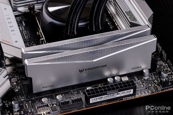 宏碁掠夺者全新内存上手：DDR4超频利器
