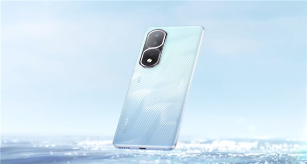 荣耀80外观首度公布：用上iPhone 14/小米Civi 2同款药丸挖孔