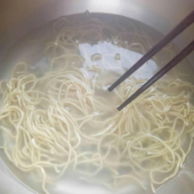 面怎么做好吃面条(红薯面面条怎么做好吃的)