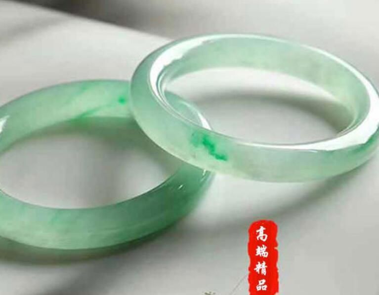 在哪买翡翠好(买翡翠去哪里买)