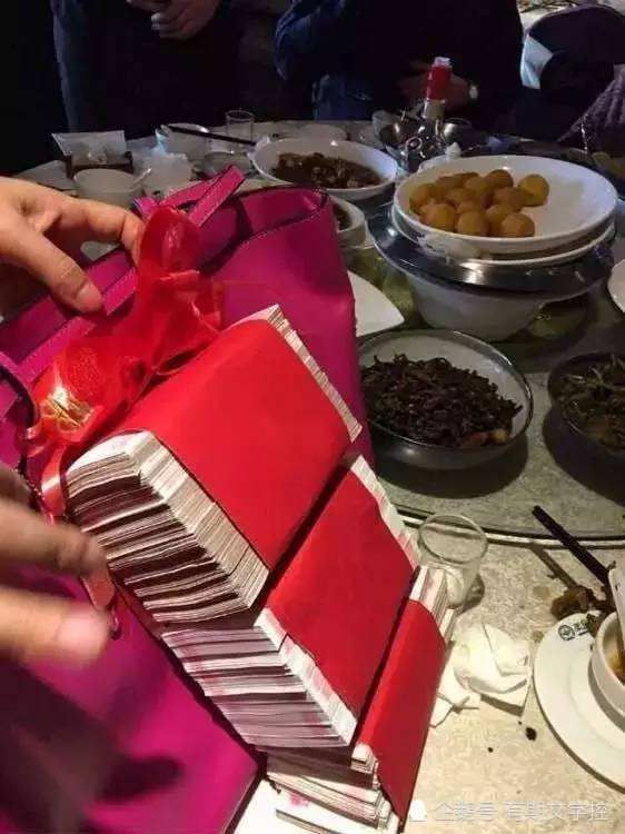 结婚时彩礼的定义(结婚时彩礼离婚时怎么算)