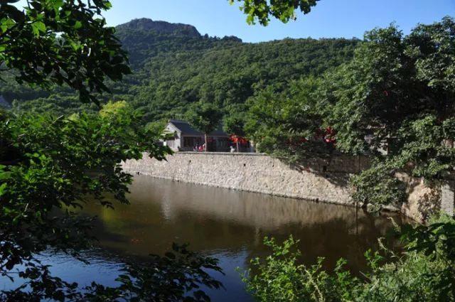 龙潭山在哪(鹤山龙潭山风景区)