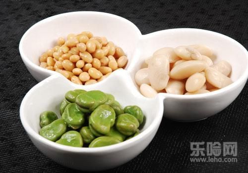 有结节的不能吃哪些食物(乳腺结节三类不能吃的食物)
