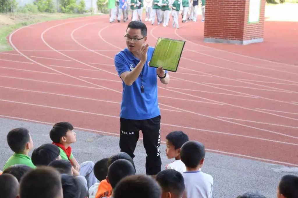 华夏学校在哪(广州华夏职业学院)