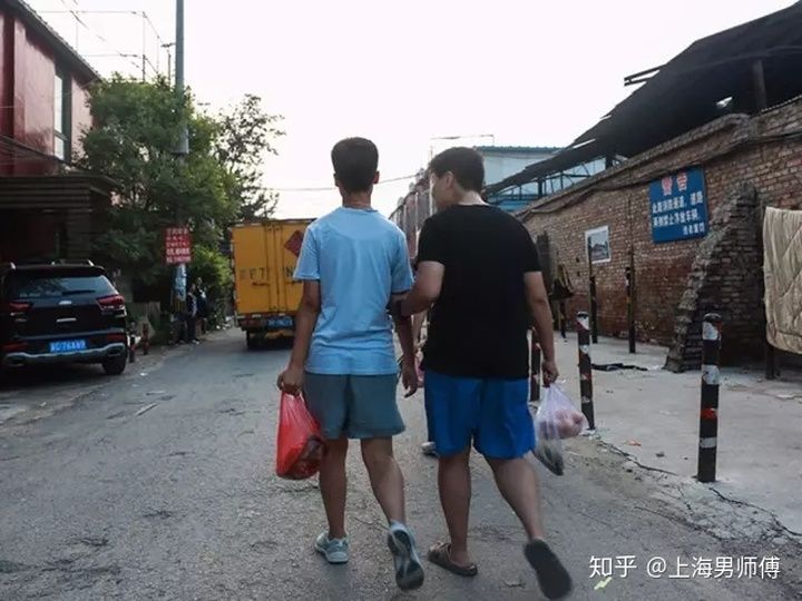 包含上海同志聚集点在哪里的词条