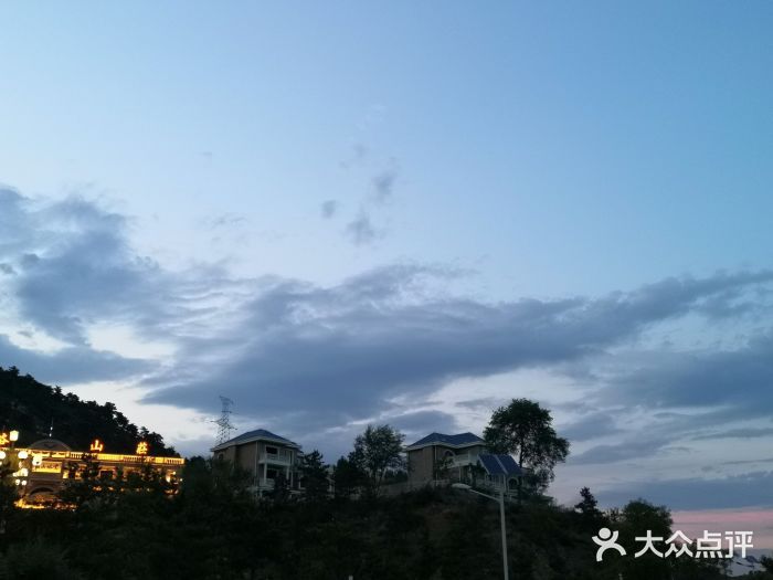 太原风情小镇在哪里(太原偏桥沟风情小镇在哪里)