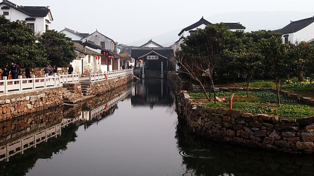 陆巷古村在哪(陆巷古村的居民都姓什么)