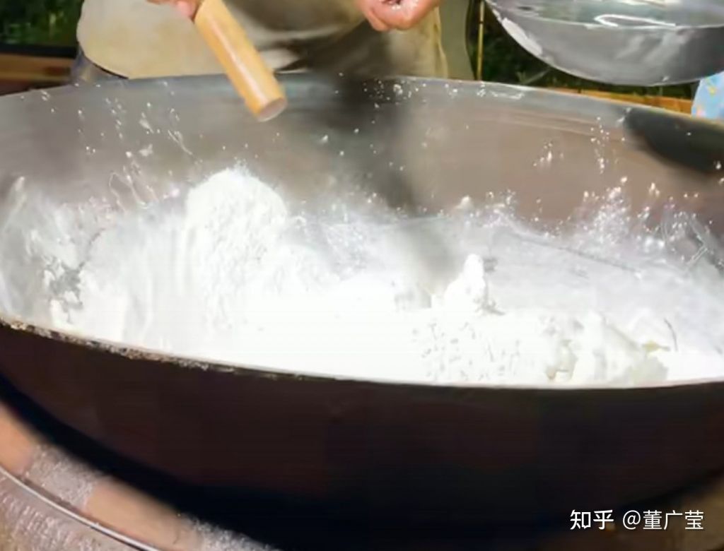 怎样确定木薯粉熟了(怎样用木薯粉做珍珠丸子)