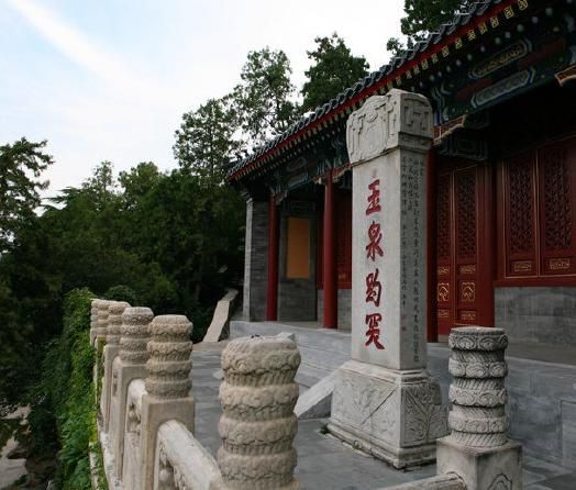 玉泉趵突在哪里(燕京玉泉趵突啤酒)