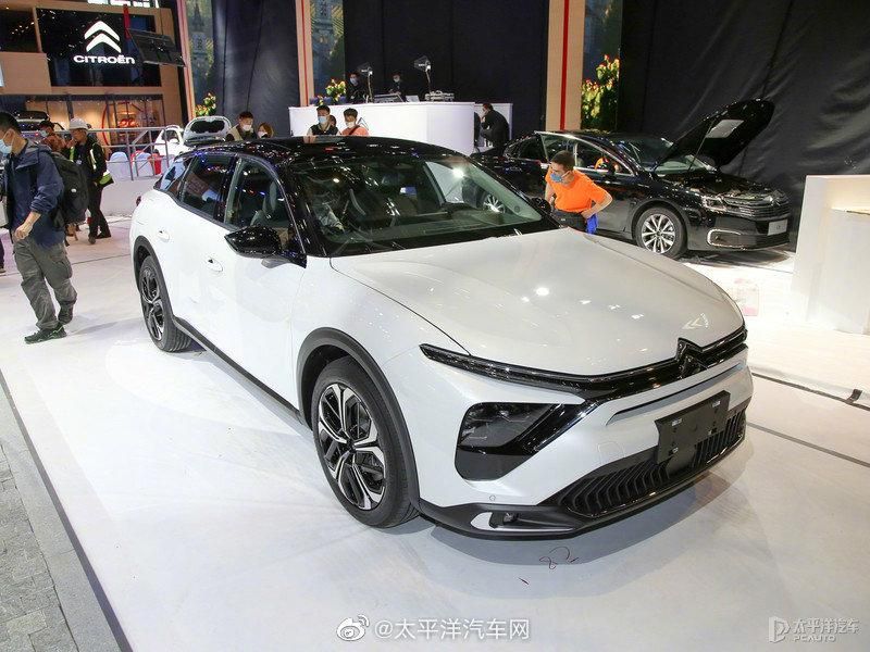 成都雪铁龙凡尔赛银色(雪铁龙凡尔赛c5x上市时间)