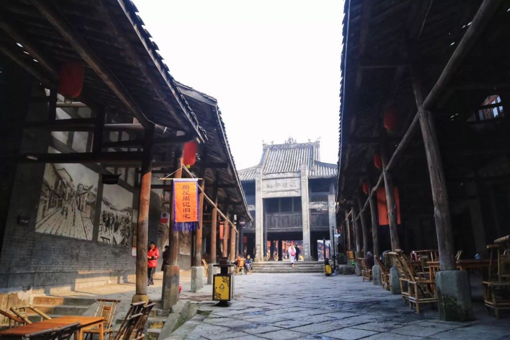 成都古镇在哪里(成都必去的十大景点)