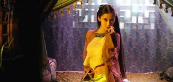 被人抛弃的女子(女子被父母抛弃32年)