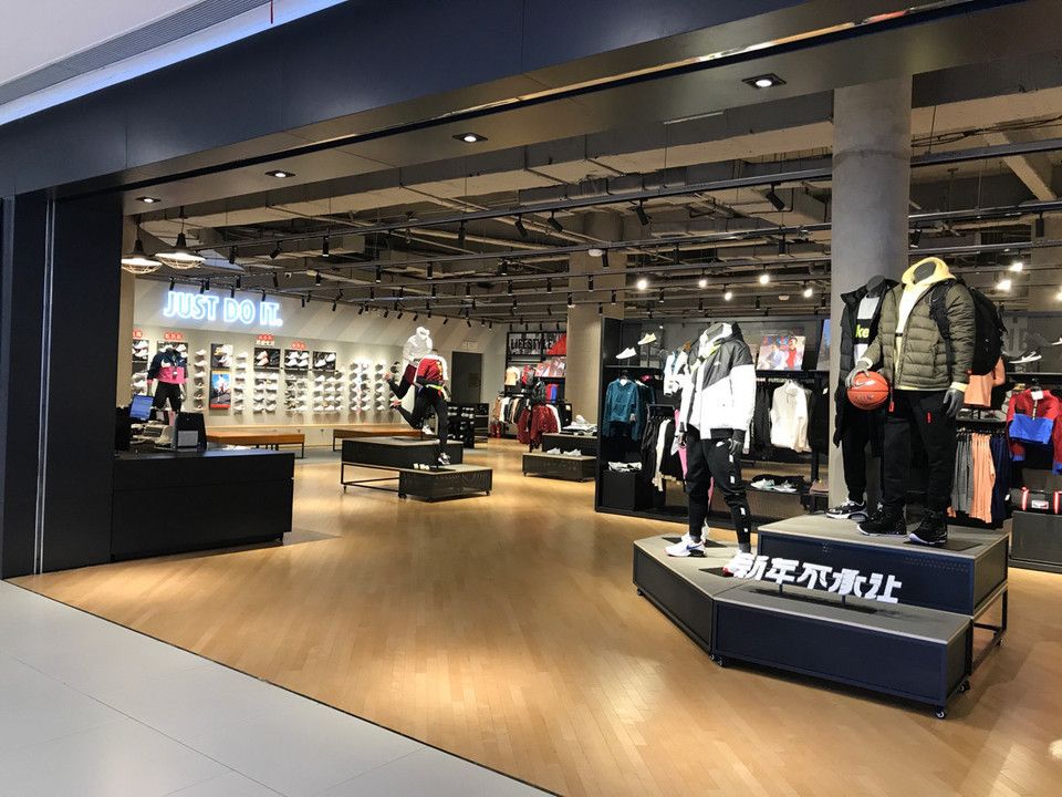 杭州耐克折扣店在哪里(杭州最大nike旗舰店)