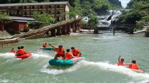 杉木河漂流终点在哪里(杉木河漂流门票联系电话)
