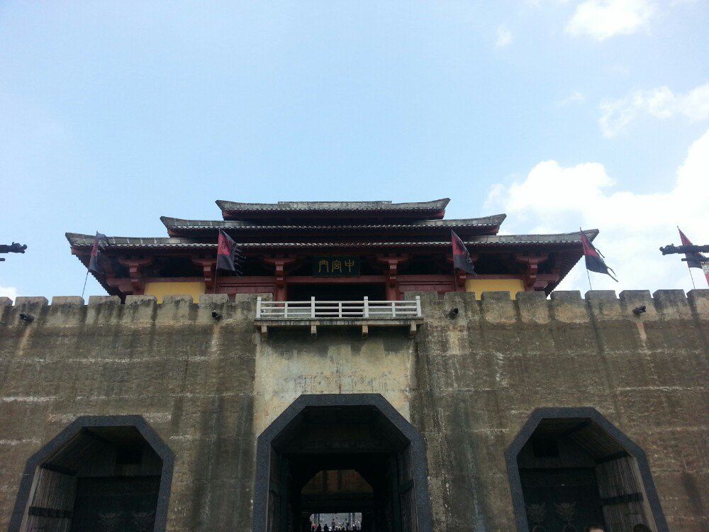 横店影视在哪(到横店怎么买套票便宜)