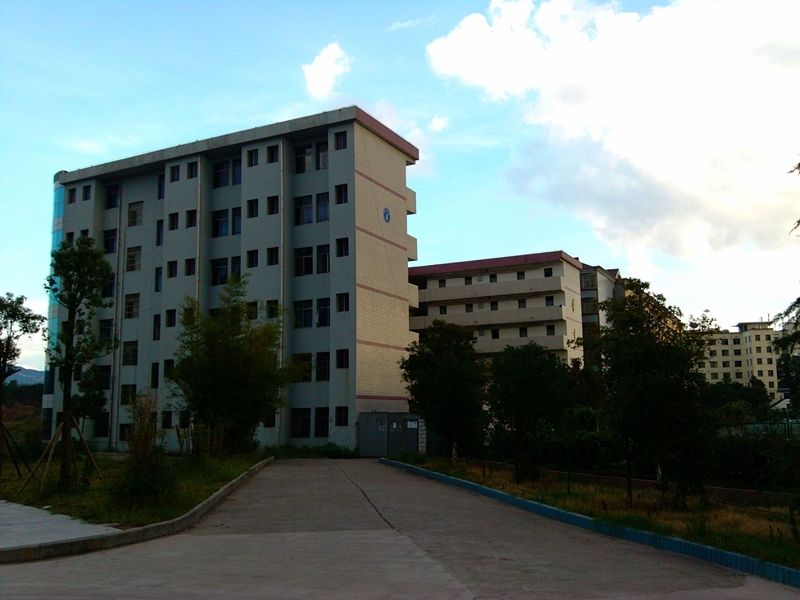 萍乡学院在哪个区(萍乡学院和宜春学院哪个好)