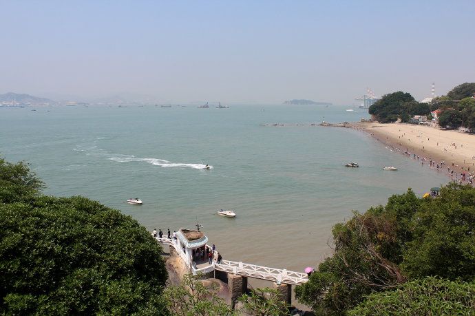 关于鼓浪屿海边沙滩在哪里的信息