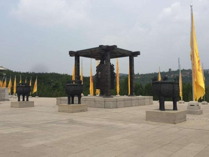 皇帝凌景区在哪里(福州皇帝洞景区在哪里)