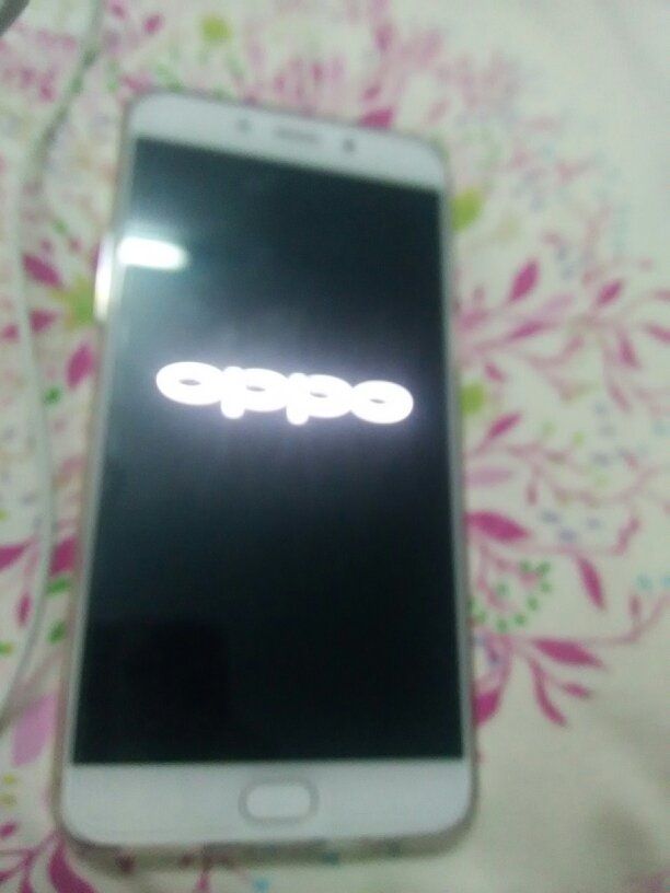 oppo手机怎么开不了机(oppo手机开不开机怎么回事)