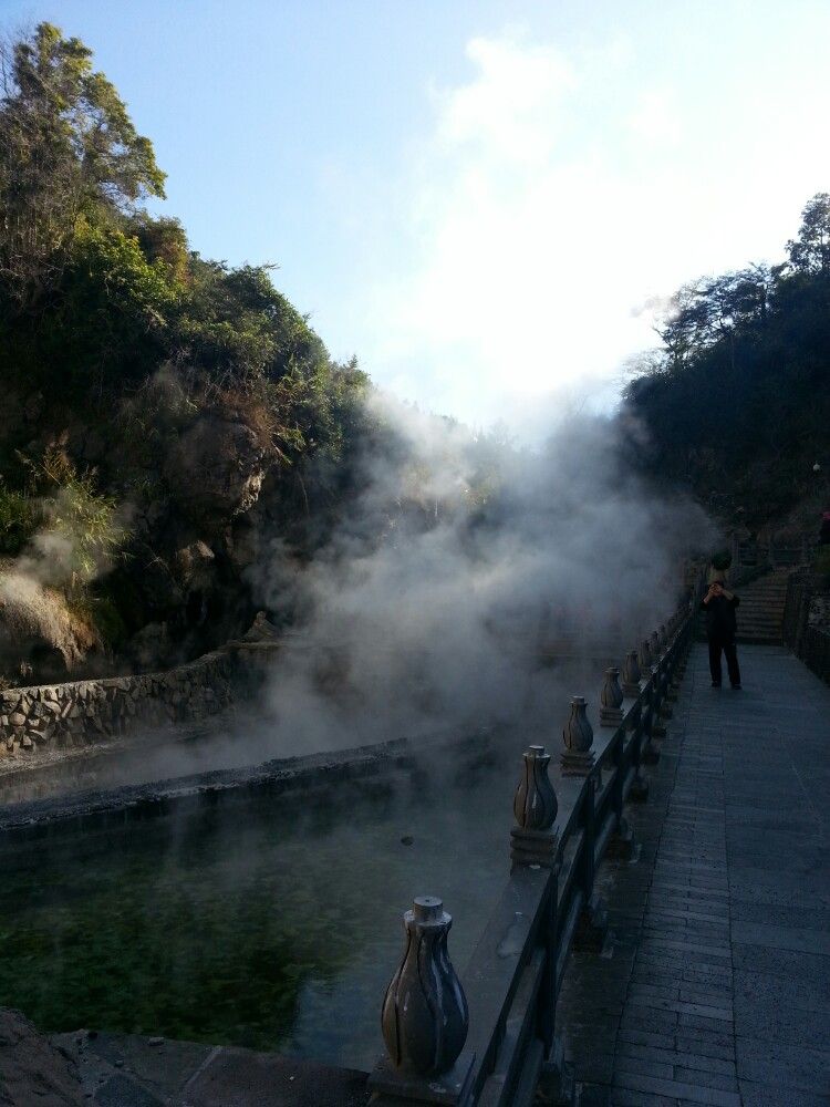 腾冲在哪泡温泉(腾冲温泉投资的资源优势)