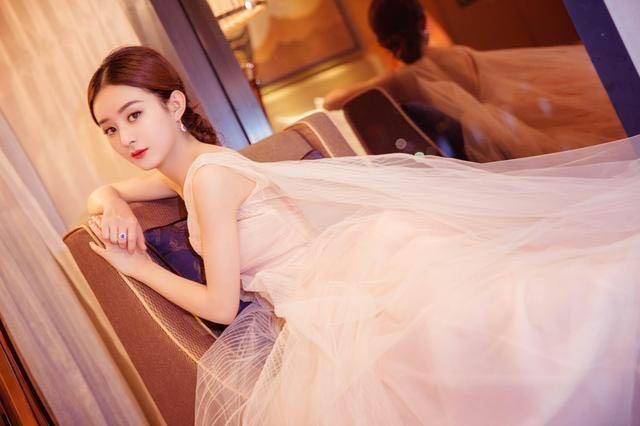 赵丽颖现在住在哪里(赵丽颖在北京的豪宅图片)