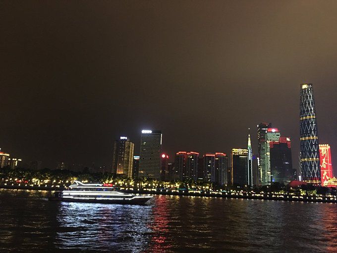 珠江夜景在哪里(广州珠江夜游图片风景)