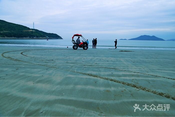 吴江黄金沙滩在哪里(启东海滩景区门票价格)