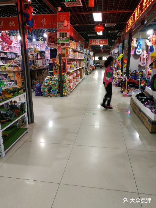 义乌进货在哪里进货(义乌卖袜子在哪里进货)