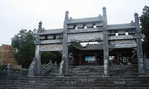 卧龙岗在哪(卧龙岗的来历)