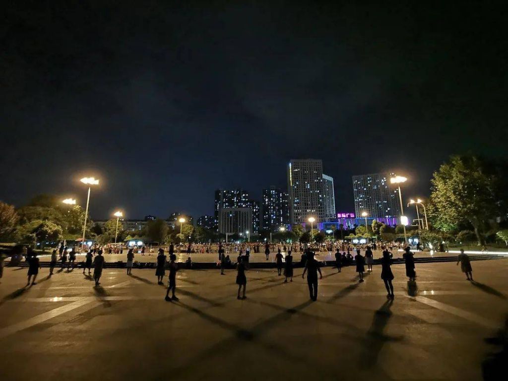 武汉纸坊站街女在哪里(江夏区纸坊街属于武汉几环)
