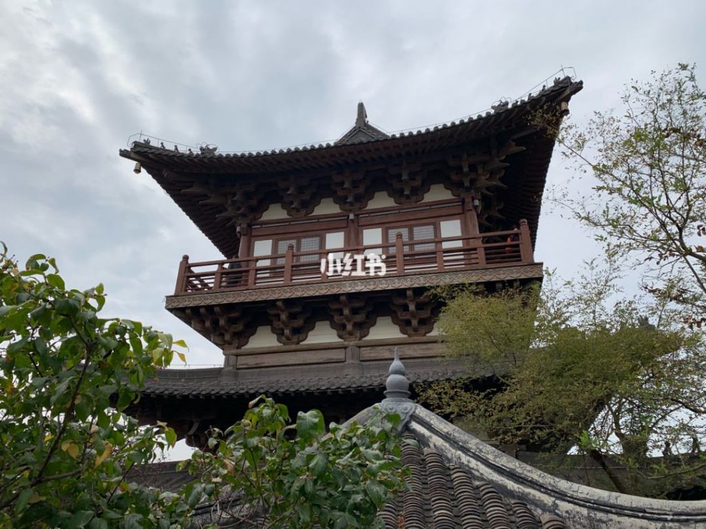 镇江南在哪里(镇江火车站进站口在哪边)