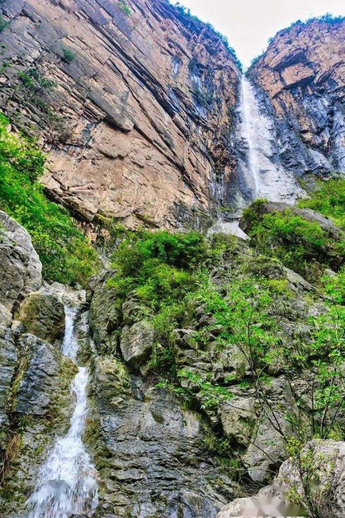 神龙湾在哪里(神龙湾大峡谷在哪里)