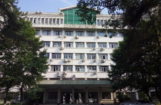 同济大学在哪个省(同济大学和武汉大学哪个好)