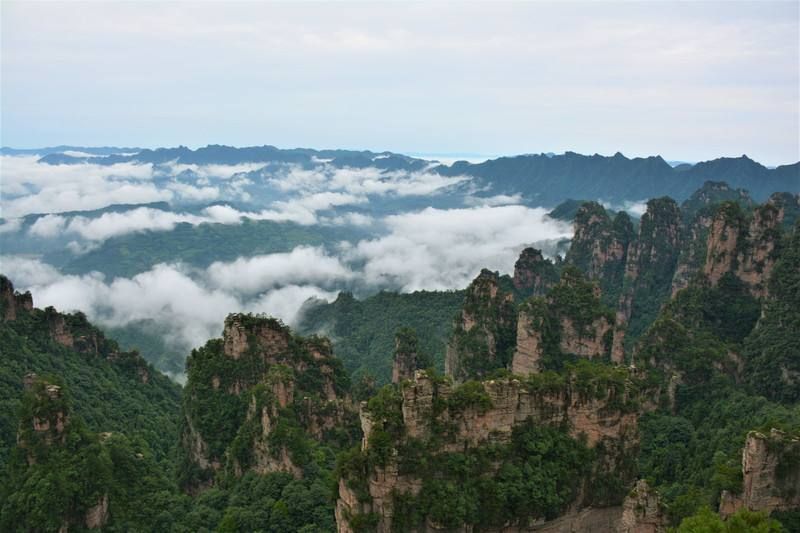 杨家界在哪(杨家界空中走廊图片)