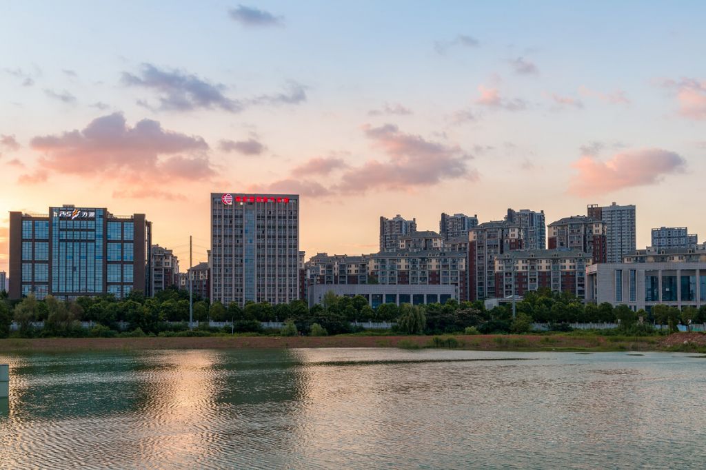 武汉金融港在哪里(武汉金融港上班怎么样)