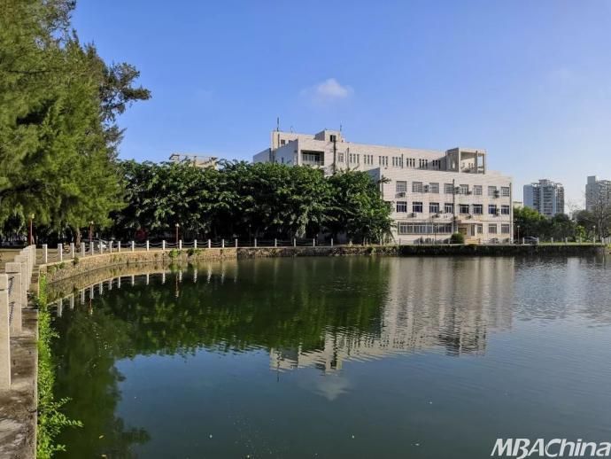 海南大学在哪个城市(南昌大学和海南大学哪个好)