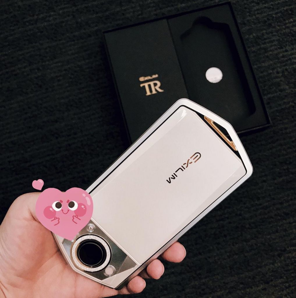 卡西欧tr750开关在哪(卡西欧zr1000怎么开机)